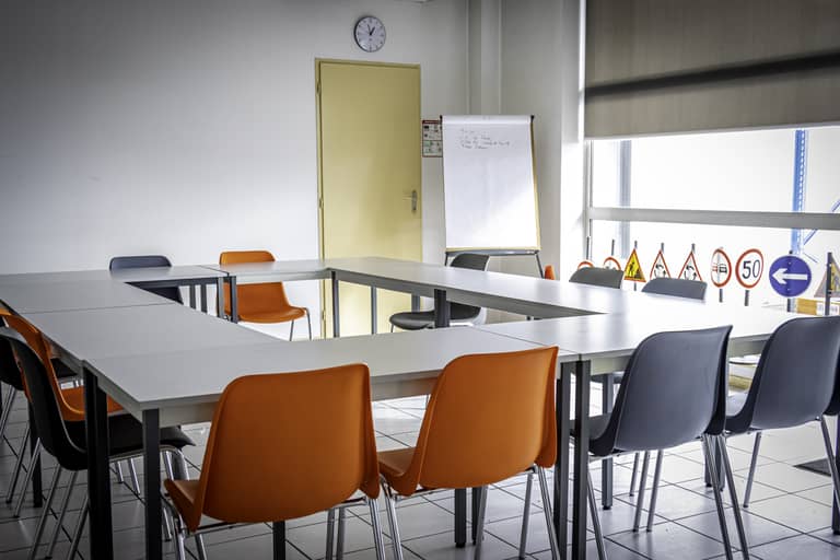 Photo d'une salle de réunion dédiée à la formation CACES